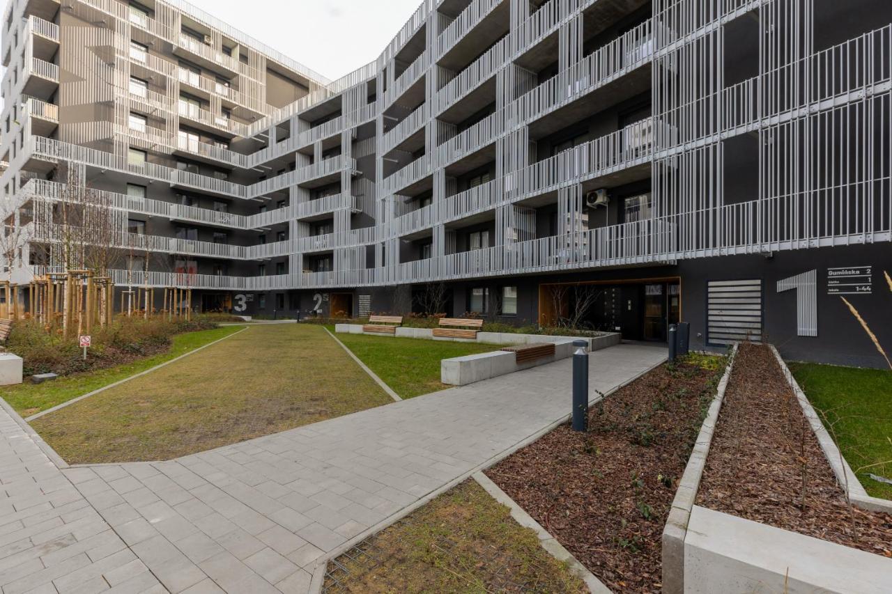 Stacja Wola Apartments With Parking By Noclegi Renters Varsóvia Exterior foto