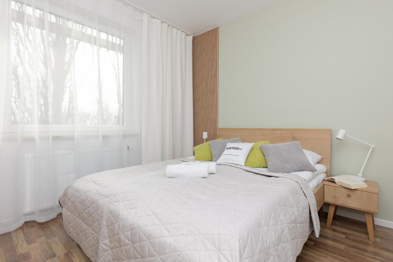 Stacja Wola Apartments With Parking By Noclegi Renters Varsóvia Exterior foto