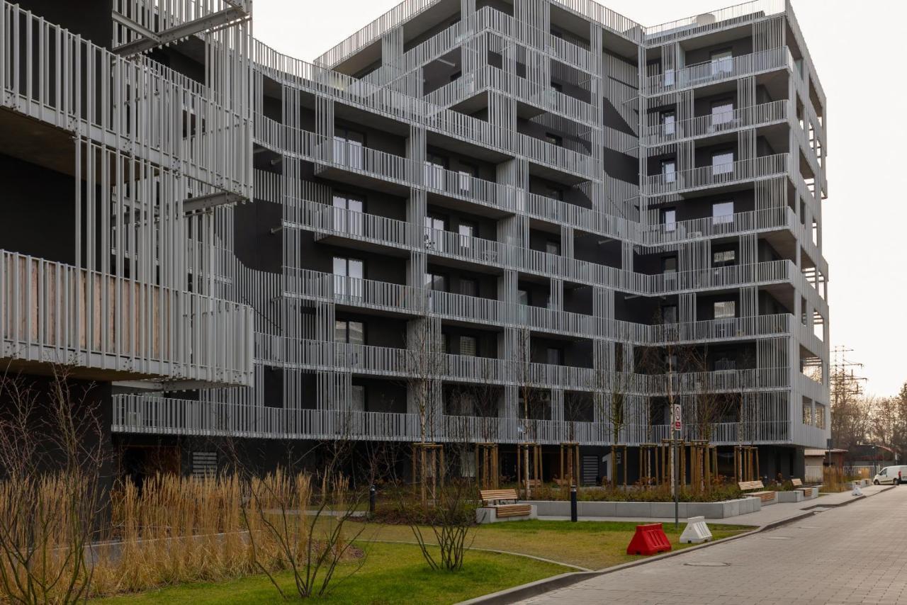 Stacja Wola Apartments With Parking By Noclegi Renters Varsóvia Exterior foto