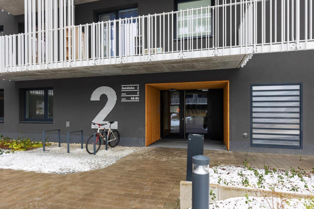 Stacja Wola Apartments With Parking By Noclegi Renters Varsóvia Exterior foto